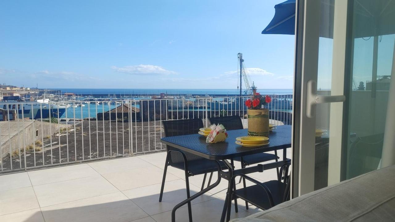 Attico Sul Porto Di Catania E Vista Vulcano Exteriör bild