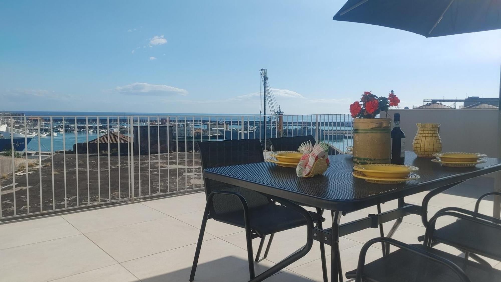 Attico Sul Porto Di Catania E Vista Vulcano Exteriör bild